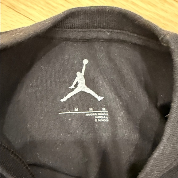 Jordan tee medium - Picture 3 of 4